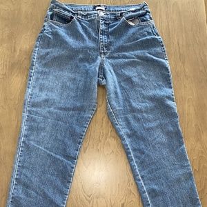Basic Editions Classic Fit Jeans